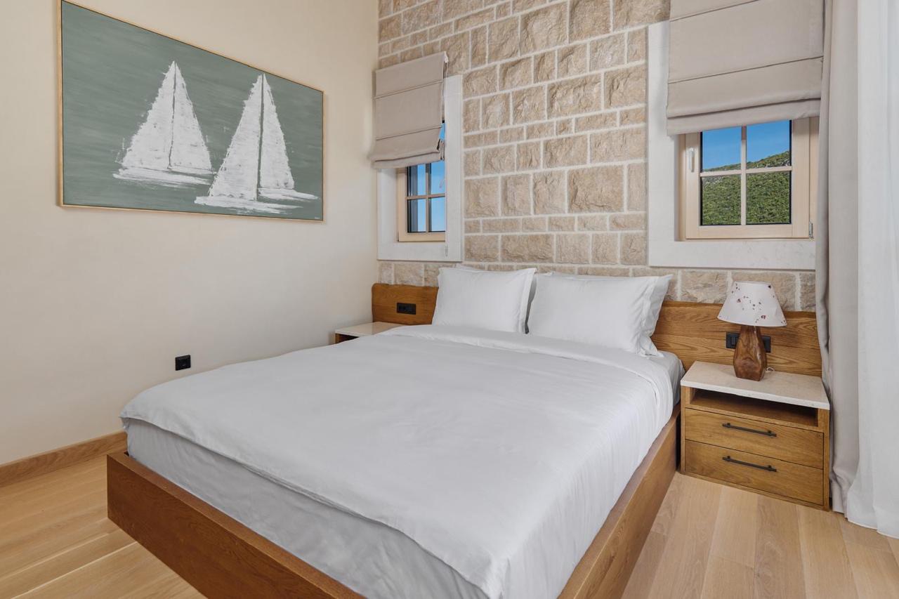  Image of Villa - 3 Bedrooms - 3 Bathrooms for Residential For Sale in Herceg-Novi-Lustica-Montenegro, Image 32